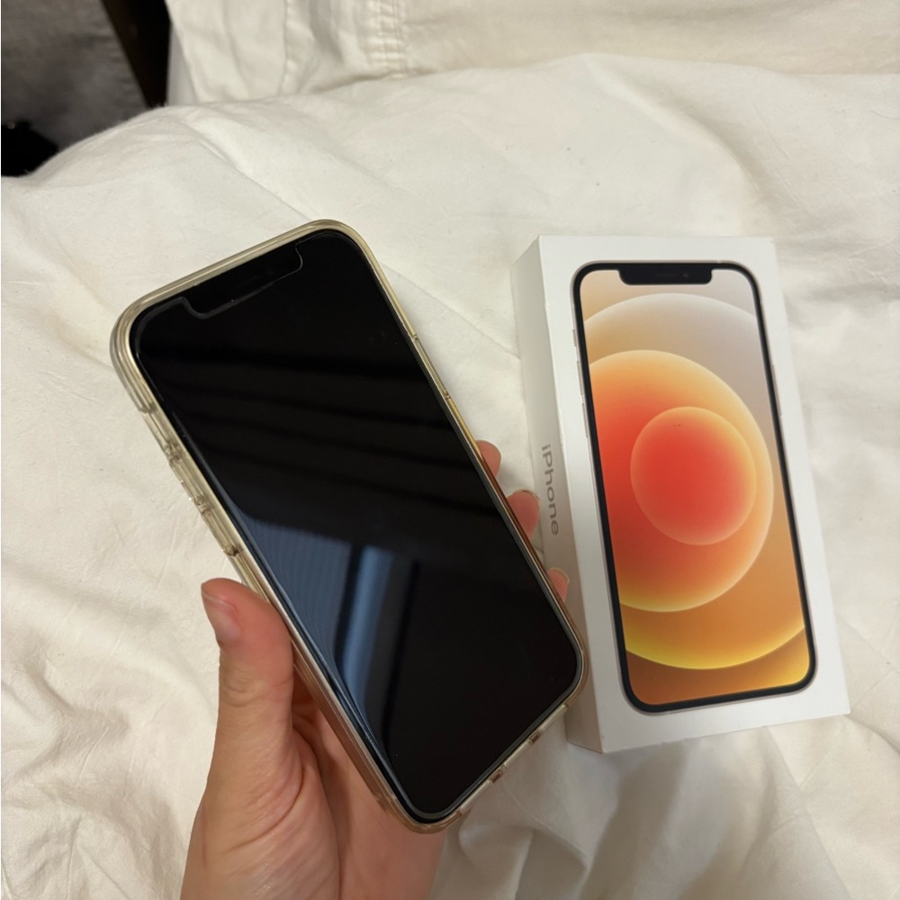 iPhone 12 FREE case, screen protector & box